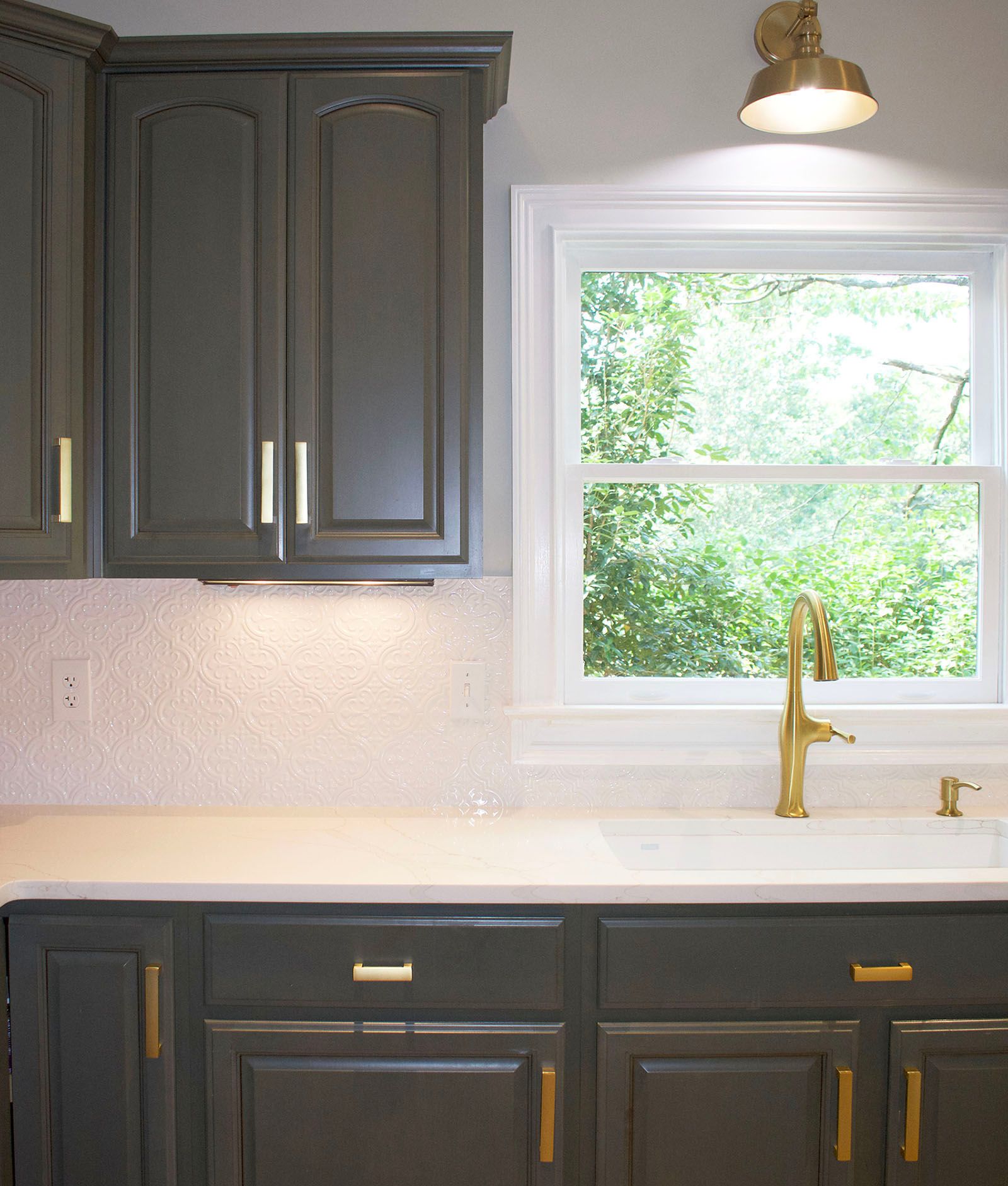 Choosing The Right Countertops And Cabinets